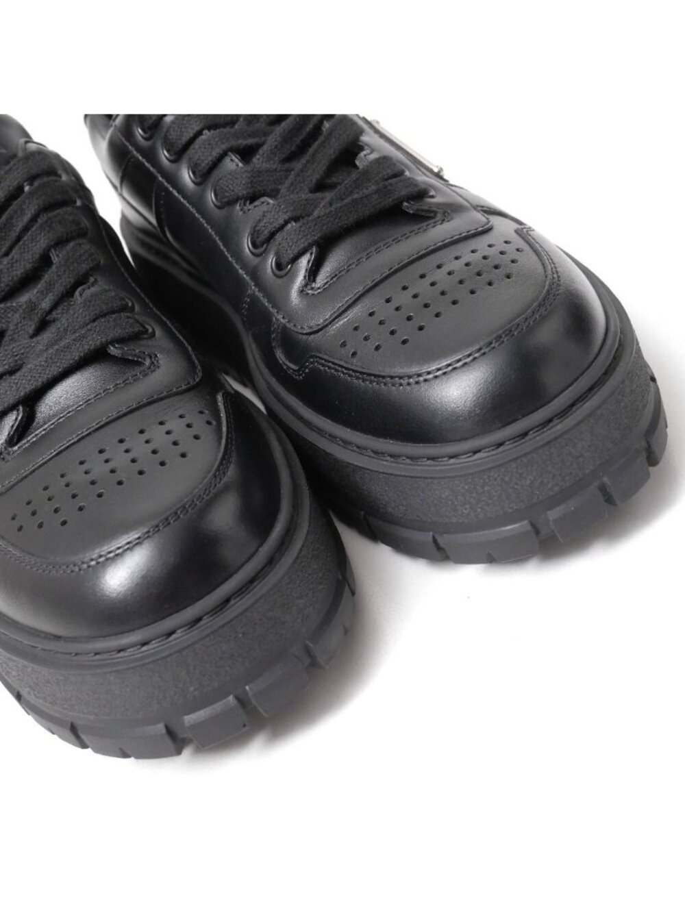 Prada Sneakers 7.5 Leather Shoes - Picture 6 of 9